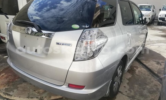 Oofamaa Honda Fit Silver Makiinaa iti Nairobi keessatti Nairobi keessatti Oofamaa Honda Fit Silver Makiinaa iti Nairobi keessatti Nairobi keessatti