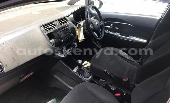Oofamaa Kia Rio Blue Makiinaa iti Nairobi keessatti Nairobi keessatti