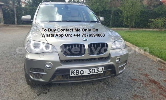 Nunua Ilio tumika BMW X5 Fedha Gari ndani ya Nairobi nchini Nairobi Nunua Ilio tumika BMW X5 Fedha Gari ndani ya Nairobi nchini Nairobi
