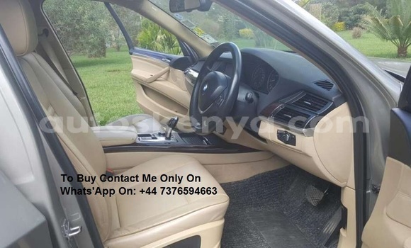 Nunua Ilio tumika BMW X5 Fedha Gari ndani ya Nairobi nchini Nairobi Nunua Ilio tumika BMW X5 Fedha Gari ndani ya Nairobi nchini Nairobi