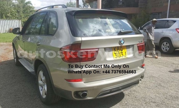 Nunua Ilio tumika BMW X5 Fedha Gari ndani ya Nairobi nchini Nairobi Nunua Ilio tumika BMW X5 Fedha Gari ndani ya Nairobi nchini Nairobi