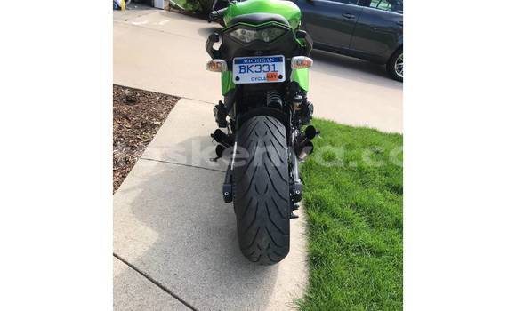 Buy Used Kawasaki Z 1000 Green Bike in Nairobi in Nairobi Buy Used Kawasaki Z 1000 Green Bike in Nairobi in Nairobi