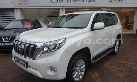 Buy Used Toyota Land Cruiser Prado White Car in Nairobi in Nairobi Buy Used Toyota Land Cruiser Prado White Car in Nairobi in Nairobi
