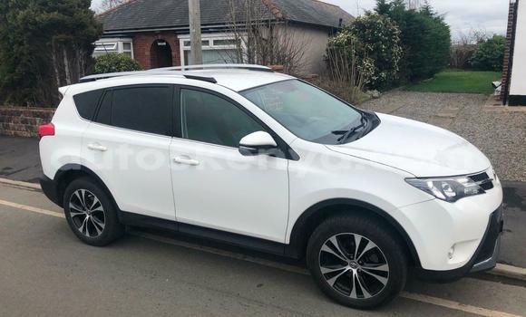 Buy Used Toyota RAV4 White Car in Nairobi in Nairobi Buy Used Toyota RAV4 White Car in Nairobi in Nairobi