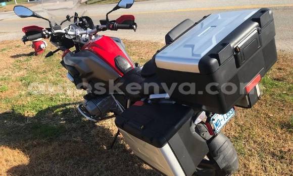 Buy Used BMW R 1200 Red Bike in Nairobi in Nairobi Buy Used BMW R 1200 Red Bike in Nairobi in Nairobi
