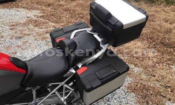 Buy Used BMW R 1200 Red Bike in Nairobi in Nairobi Buy Used BMW R 1200 Red Bike in Nairobi in Nairobi