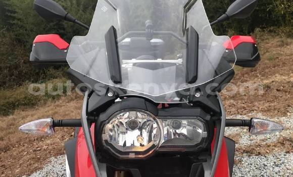 Buy Used BMW R 1200 Red Bike in Nairobi in Nairobi Buy Used BMW R 1200 Red Bike in Nairobi in Nairobi