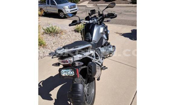 Buy Used BMW R 1200 Beige Bike in Nairobi in Nairobi Buy Used BMW R 1200 Beige Bike in Nairobi in Nairobi