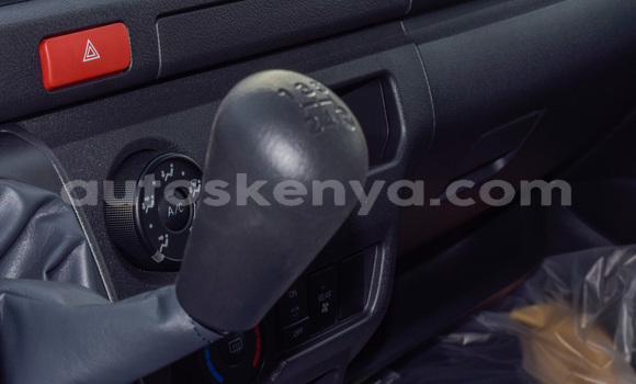 Buy New Toyota Hiace White Car in Import - Dubai in Central Kenya Buy New Toyota Hiace White Car in Import - Dubai in Central Kenya