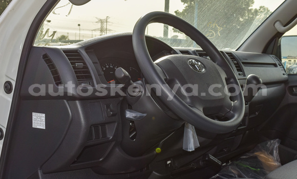 Buy New Toyota Hiace White Car in Import - Dubai in Central Kenya Buy New Toyota Hiace White Car in Import - Dubai in Central Kenya