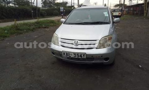 Nunua Ilio tumika Toyota IST Fedha Gari ndani ya Nairobi nchini Nairobi Nunua Ilio tumika Toyota IST Fedha Gari ndani ya Nairobi nchini Nairobi