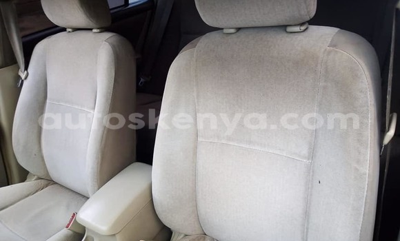 Oofamaa Toyota Corolla Silver Makiinaa iti Nairobi keessatti Nairobi keessatti Oofamaa Toyota Corolla Silver Makiinaa iti Nairobi keessatti Nairobi keessatti