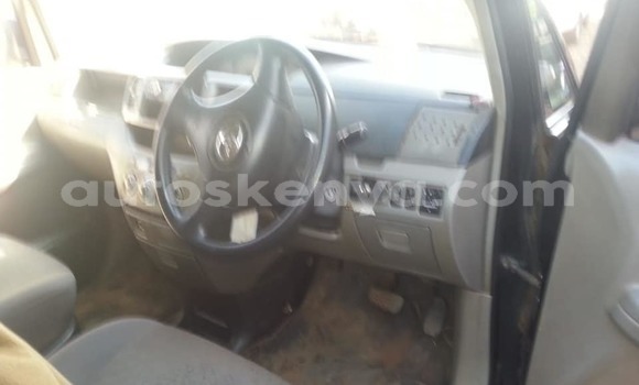 Oofamaa Toyota Voxy White Makiinaa iti Nairobi keessatti Nairobi keessatti Oofamaa Toyota Voxy White Makiinaa iti Nairobi keessatti Nairobi keessatti