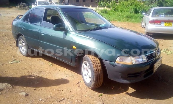 Nunua Ilio tumika Mitsubishi Lancer Kijani Gari ndani ya Nairobi nchini Nairobi Nunua Ilio tumika Mitsubishi Lancer Kijani Gari ndani ya Nairobi nchini Nairobi
