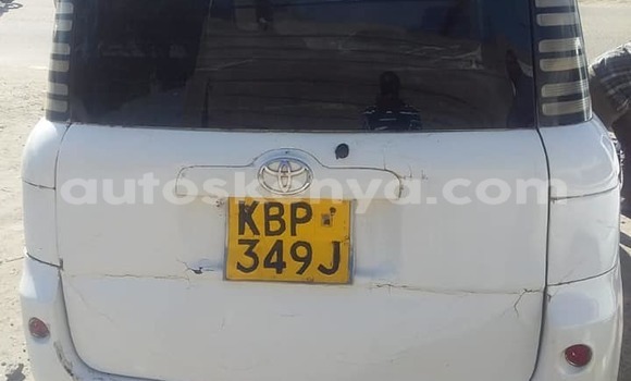 Oofamaa Toyota Sienta White Makiinaa iti Nairobi keessatti Nairobi keessatti Oofamaa Toyota Sienta White Makiinaa iti Nairobi keessatti Nairobi keessatti