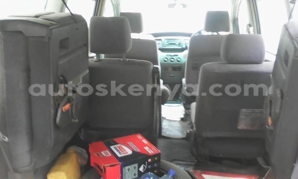 Nunua Ilio tumika Toyota Noah Fedha Gari ndani ya Nairobi nchini Nairobi Nunua Ilio tumika Toyota Noah Fedha Gari ndani ya Nairobi nchini Nairobi