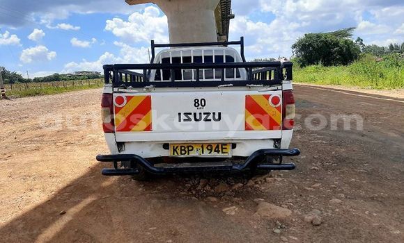 Buy Used Isuzu D–MAX White Car in Nairobi in Nairobi Buy Used Isuzu D–MAX White Car in Nairobi in Nairobi