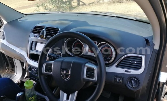 Nunua Ilio tumika Dodge Journey Nyeusi Gari ndani ya Nairobi nchini Nairobi Nunua Ilio tumika Dodge Journey Nyeusi Gari ndani ya Nairobi nchini Nairobi