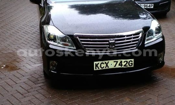 Nunua Ilio tumika Toyota Crown Nyeusi Gari ndani ya Nairobi nchini Nairobi Nunua Ilio tumika Toyota Crown Nyeusi Gari ndani ya Nairobi nchini Nairobi