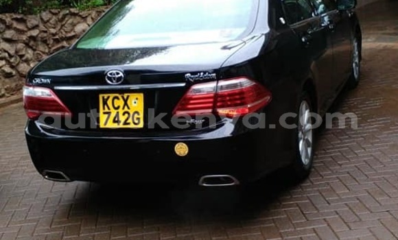 Nunua Ilio tumika Toyota Crown Nyeusi Gari ndani ya Nairobi nchini Nairobi Nunua Ilio tumika Toyota Crown Nyeusi Gari ndani ya Nairobi nchini Nairobi