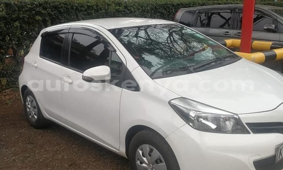 Nunua Ilio tumika Toyota Vitz Nyeupe Gari ndani ya Nairobi nchini Nairobi Nunua Ilio tumika Toyota Vitz Nyeupe Gari ndani ya Nairobi nchini Nairobi