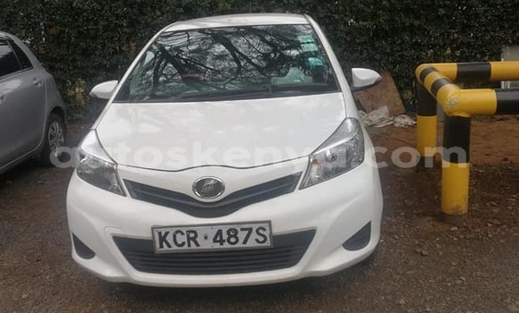 Nunua Ilio tumika Toyota Vitz Nyeupe Gari ndani ya Nairobi nchini Nairobi Nunua Ilio tumika Toyota Vitz Nyeupe Gari ndani ya Nairobi nchini Nairobi