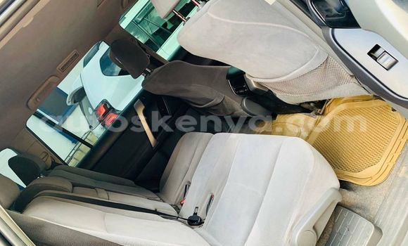 Nunua Ilio tumika Toyota Land Cruiser Prado Nyeusi Gari ndani ya Nairobi nchini Nairobi Nunua Ilio tumika Toyota Land Cruiser Prado Nyeusi Gari ndani ya Nairobi nchini Nairobi
