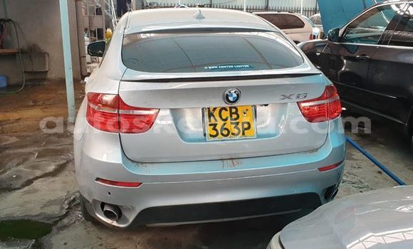 Nunua Ilio tumika BMW X6 Fedha Gari ndani ya Nairobi nchini Nairobi Nunua Ilio tumika BMW X6 Fedha Gari ndani ya Nairobi nchini Nairobi