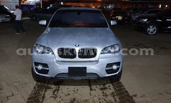 Nunua Ilio tumika BMW X6 Fedha Gari ndani ya Nairobi nchini Nairobi Nunua Ilio tumika BMW X6 Fedha Gari ndani ya Nairobi nchini Nairobi