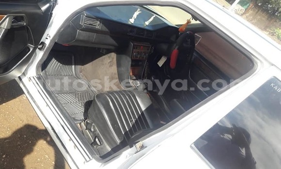 Buy Used Mercedes‒Benz E–Class White Car in Nairobi in Nairobi Buy Used Mercedes‒Benz E–Class White Car in Nairobi in Nairobi