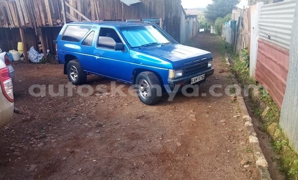 Oofamaa Nissan Terrano Blue Makiinaa iti Nairobi keessatti Nairobi keessatti Oofamaa Nissan Terrano Blue Makiinaa iti Nairobi keessatti Nairobi keessatti