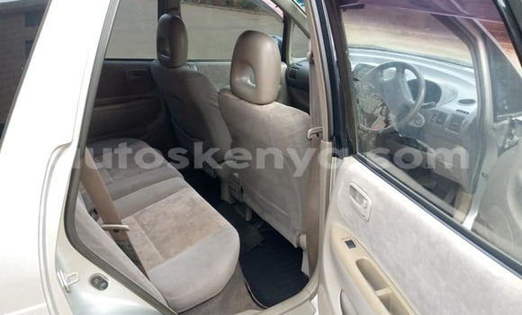 Oofamaa Toyota Spacio Silver Makiinaa iti Nairobi keessatti Nairobi keessatti Oofamaa Toyota Spacio Silver Makiinaa iti Nairobi keessatti Nairobi keessatti