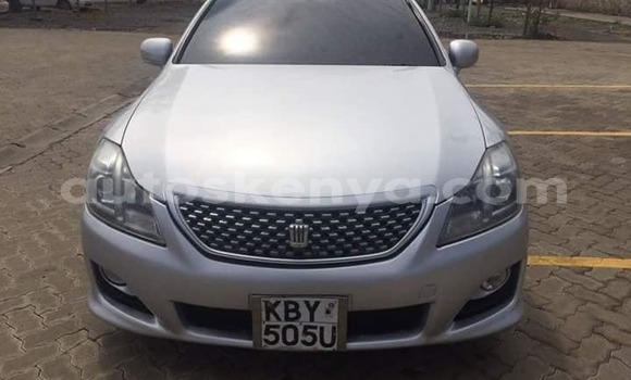 Oofamaa Toyota Crown Silver Makiinaa iti Nairobi keessatti Nairobi keessatti Oofamaa Toyota Crown Silver Makiinaa iti Nairobi keessatti Nairobi keessatti