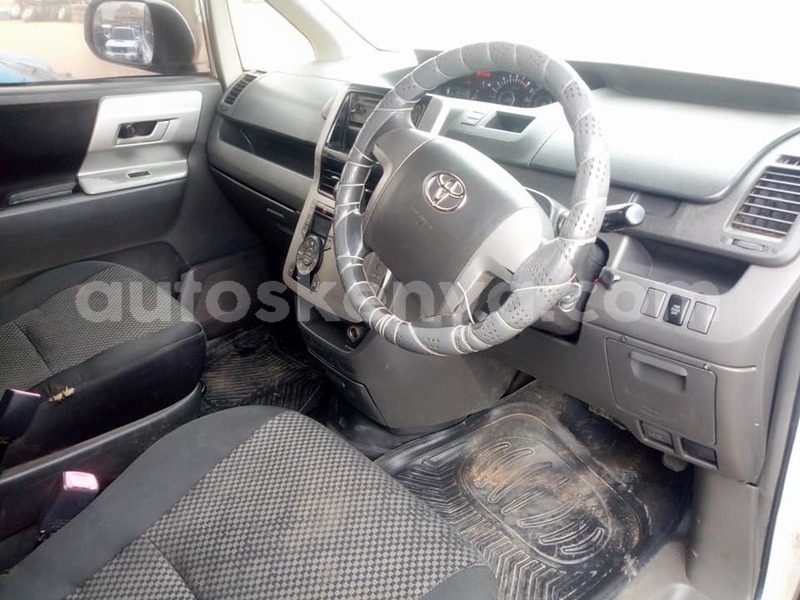 Big with watermark toyota noah nairobi nairobi 7506