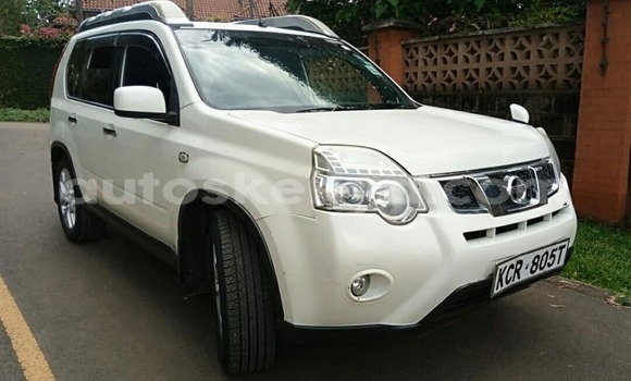 Nunua Ilio tumika Nissan X–Trail Nyeupe Gari ndani ya Nairobi nchini Nairobi Nunua Ilio tumika Nissan X–Trail Nyeupe Gari ndani ya Nairobi nchini Nairobi