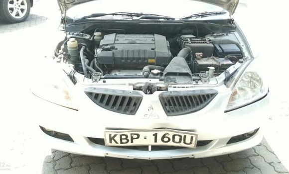 Nunua Ilio tumika Mitsubishi Lancer Fedha Gari ndani ya Nairobi nchini Nairobi Nunua Ilio tumika Mitsubishi Lancer Fedha Gari ndani ya Nairobi nchini Nairobi