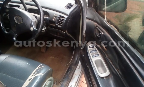 Nunua Ilio tumika Toyota Vista Fedha Gari ndani ya Nairobi nchini Nairobi Nunua Ilio tumika Toyota Vista Fedha Gari ndani ya Nairobi nchini Nairobi