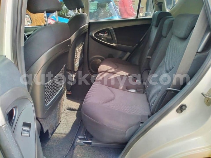Big with watermark toyota rav4 nairobi nairobi 7538