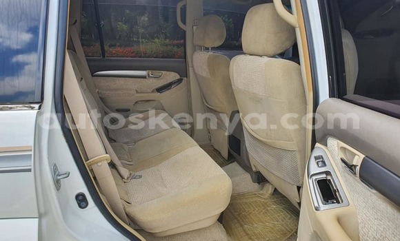Buy Used Toyota Land Cruiser Prado White Car in Nairobi in Nairobi Buy Used Toyota Land Cruiser Prado White Car in Nairobi in Nairobi