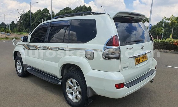 Buy Used Toyota Land Cruiser Prado White Car in Nairobi in Nairobi Buy Used Toyota Land Cruiser Prado White Car in Nairobi in Nairobi