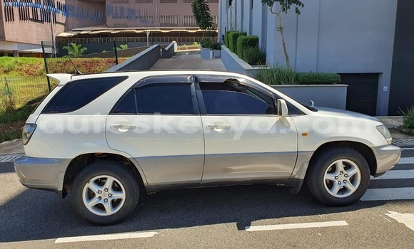 Buy Used Toyota Harrier White Car in Nairobi in Nairobi Buy Used Toyota Harrier White Car in Nairobi in Nairobi
