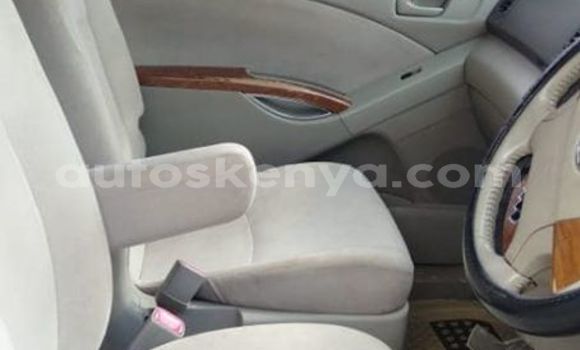 Buy Used Toyota ISIS Silver Car in Nairobi in Nairobi Buy Used Toyota ISIS Silver Car in Nairobi in Nairobi