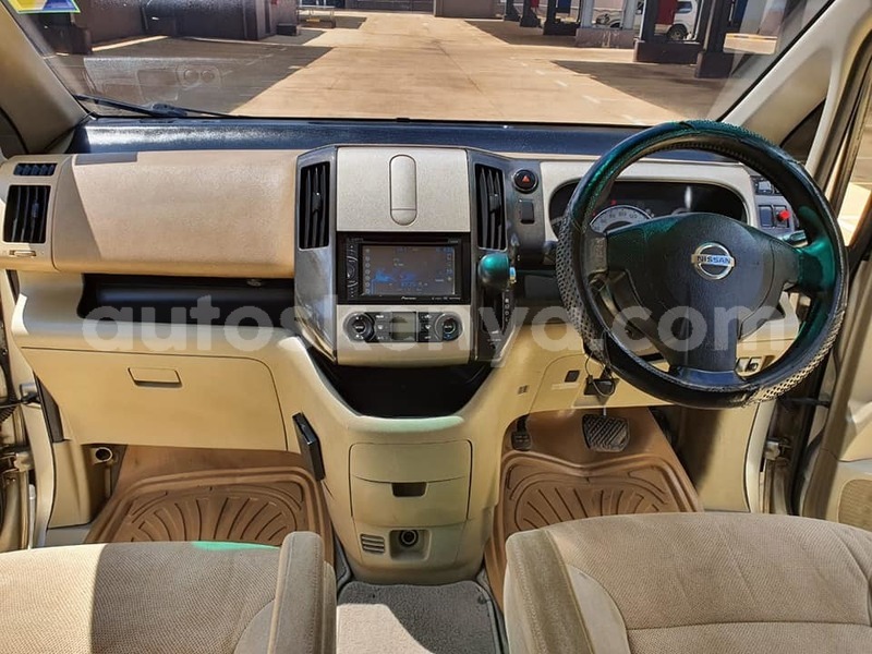 Big with watermark nissan serena nairobi nairobi 7561