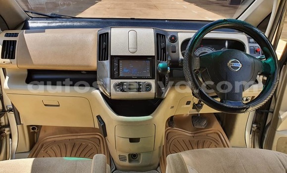 Buy Used Nissan Serena Silver Car in Nairobi in Nairobi Buy Used Nissan Serena Silver Car in Nairobi in Nairobi