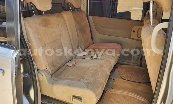 Buy Used Nissan Serena Silver Car in Nairobi in Nairobi Buy Used Nissan Serena Silver Car in Nairobi in Nairobi