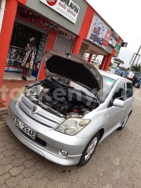 Big with watermark toyota ist nairobi nairobi 7566