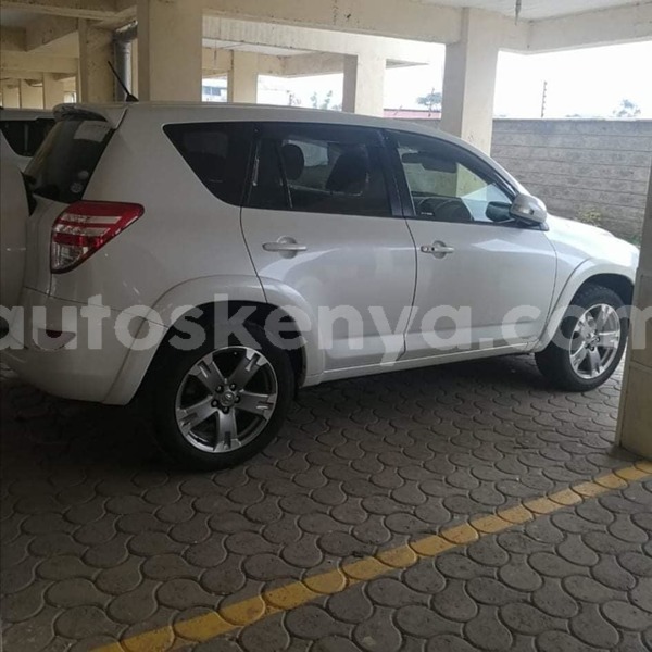 Big with watermark toyota rav4 nairobi nairobi 7582