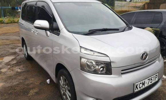 Oofamaa Toyota Voxy Silver Makiinaa iti Thika keessatti Nairobi keessatti Oofamaa Toyota Voxy Silver Makiinaa iti Thika keessatti Nairobi keessatti
