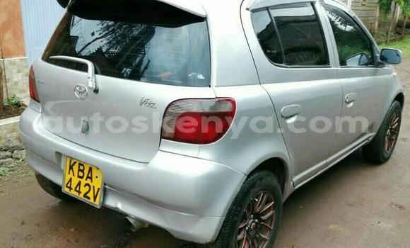 Oofamaa Toyota Vitz Silver Makiinaa iti Thika keessatti Nairobi keessatti Oofamaa Toyota Vitz Silver Makiinaa iti Thika keessatti Nairobi keessatti