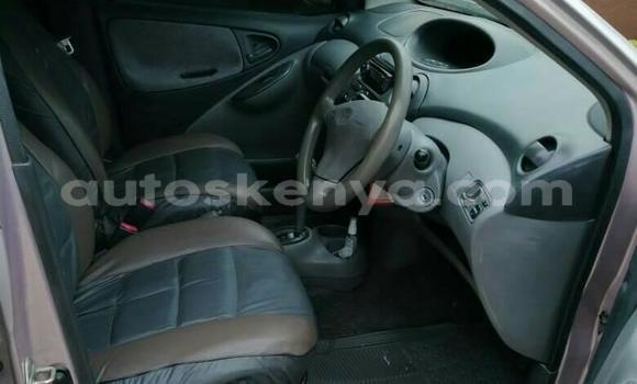 Oofamaa Toyota Vitz Silver Makiinaa iti Thika keessatti Nairobi keessatti Oofamaa Toyota Vitz Silver Makiinaa iti Thika keessatti Nairobi keessatti